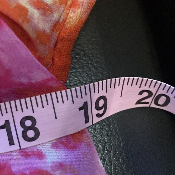 Harlow Zee Sheer bell sleeve tunic, size medium - Picture 7 of 7